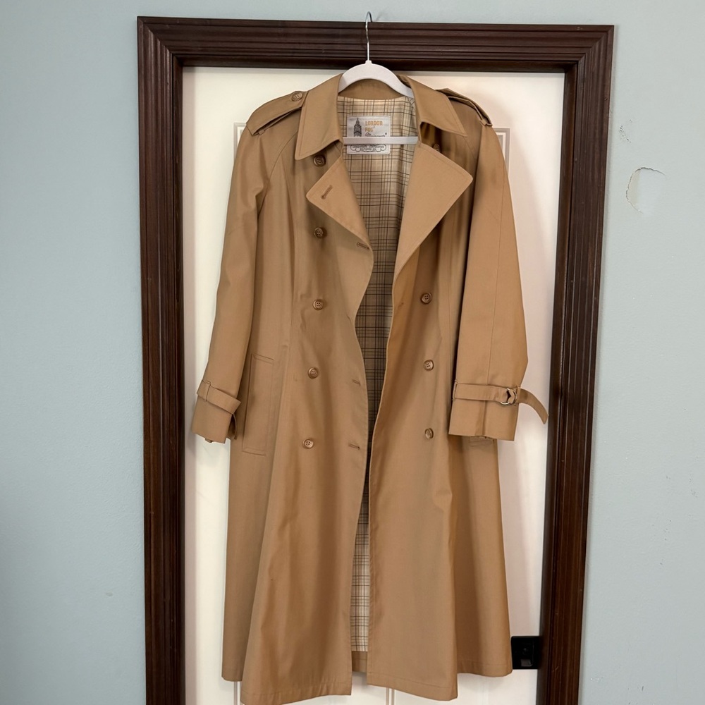 Vintage 70s London Fog Trench Coat 10P Petite Beige Detective Double Breasted